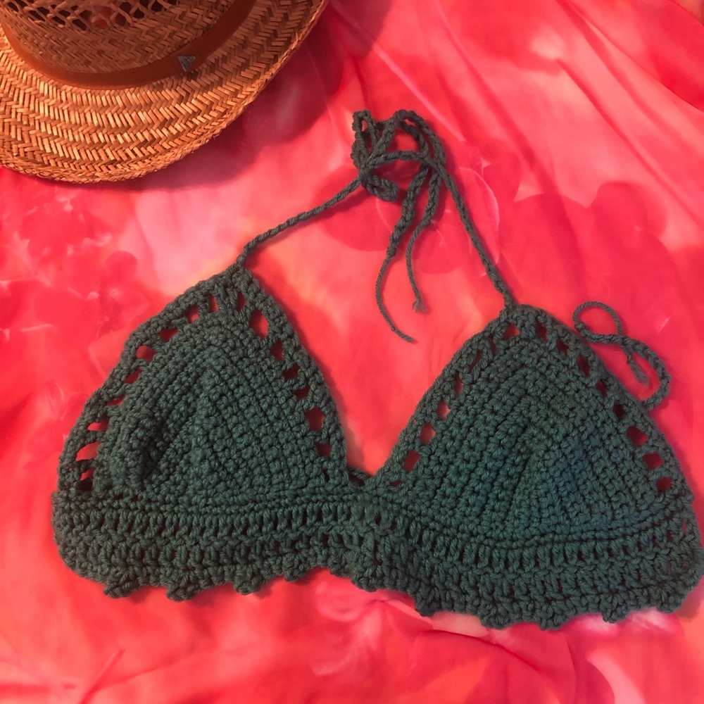 CROCHET TEAL TOP